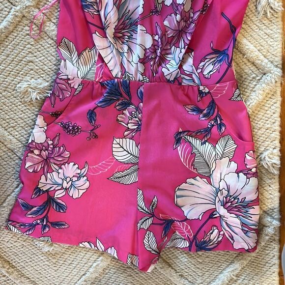 Yumi Kim Lea Floral Print Romper in Pink Japan - Picture 2 of 7